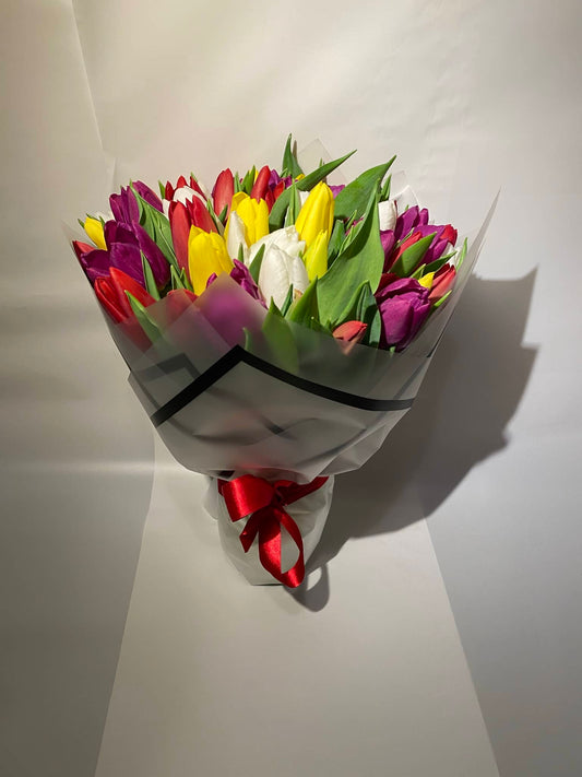 kytice-barevnych-tulipanu-Floraland